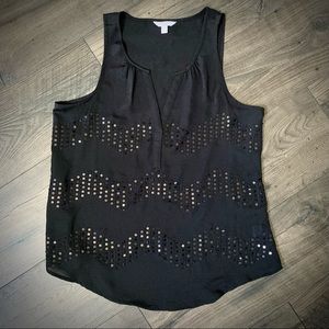 Candie's sequin chevron medium black top